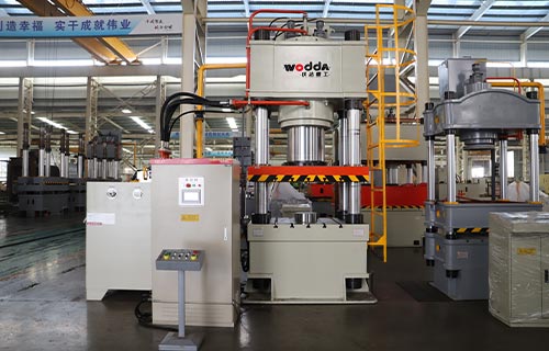 滕州800噸四柱液壓機(jī)廠家-800噸液壓機(jī)